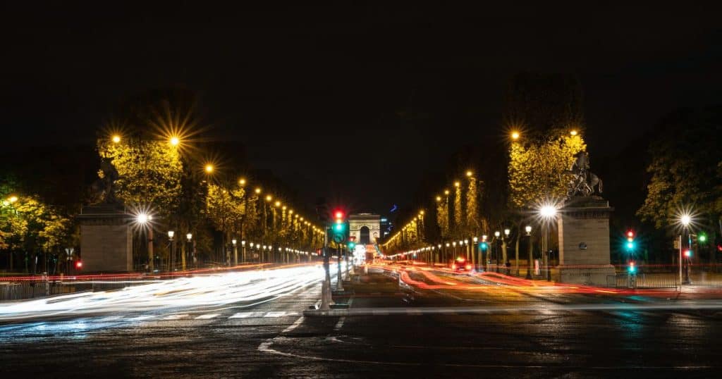 Best Places to Visit in Paris for Beach Bums: Champs-Élysées