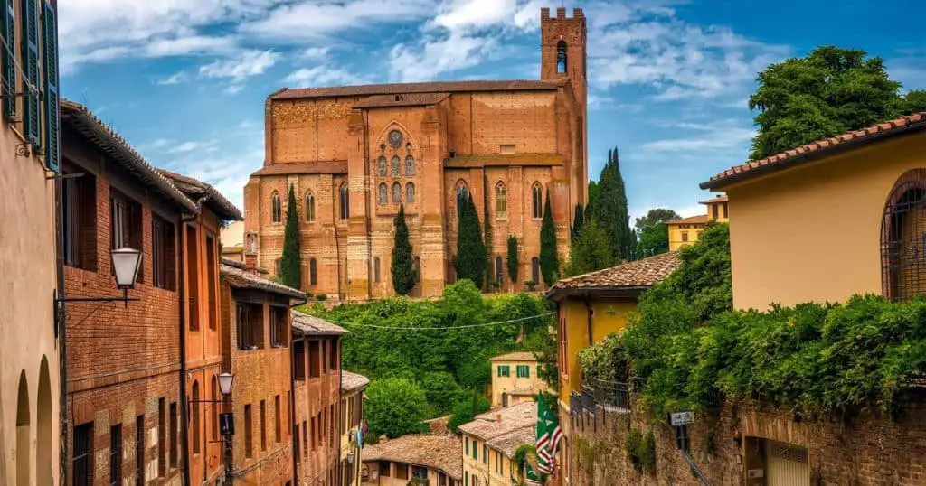 Best Things To Do in Siena, Italy INT