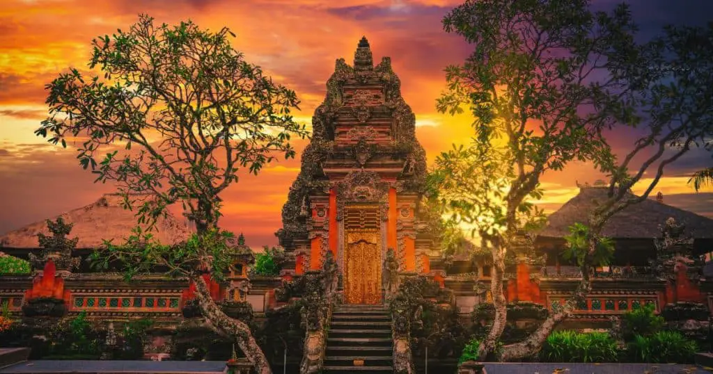 Ubud: Art and Culture Hub - Discover the Best Places to Visit in Indonesia