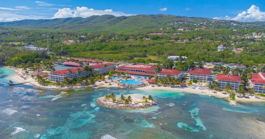 Holiday Inn Resort - Best Resorts in Montego Bay