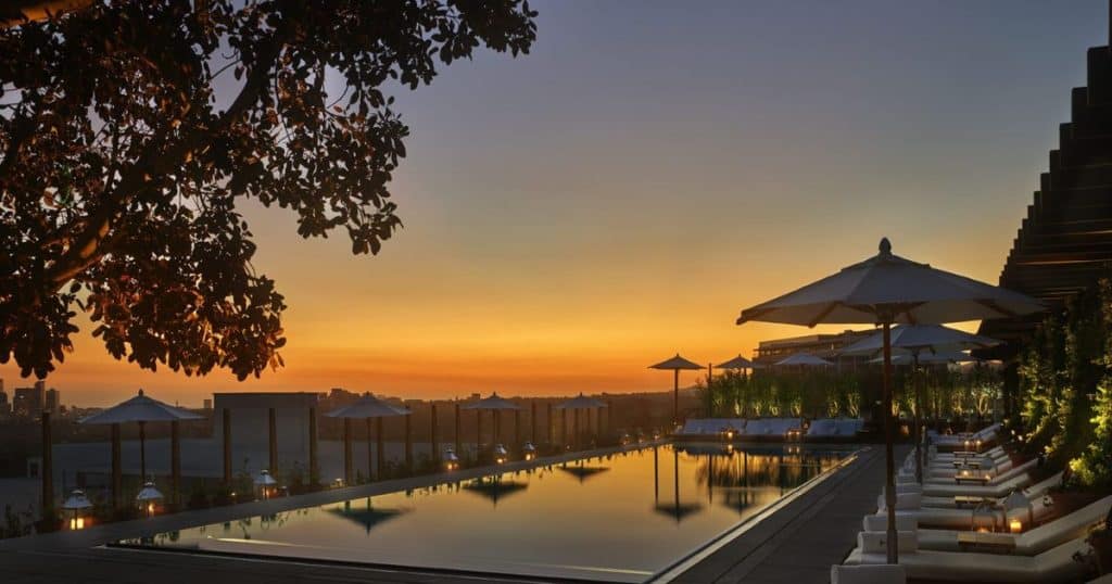 Rooftop Pools and Outdoor Spaces - Best Luxury Hotels in Los Angeles