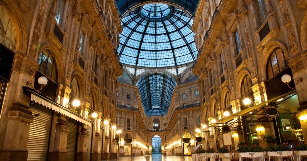 Shopping And Markets - Professional Safety Travel Tips for Italy