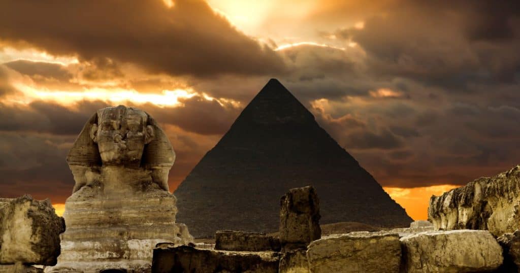 The Pyramids of Giza - Must-See Museums in Cairo