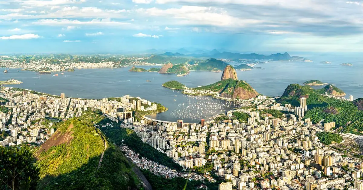 6 Best Airlines to Fly to Brazil: Expert Recommendations