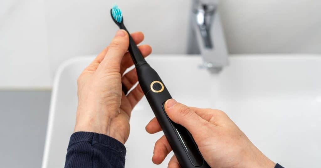 Electric Toothbrushes and Air Travel - Can You Bring an Electric Toothbrush on a Plane?