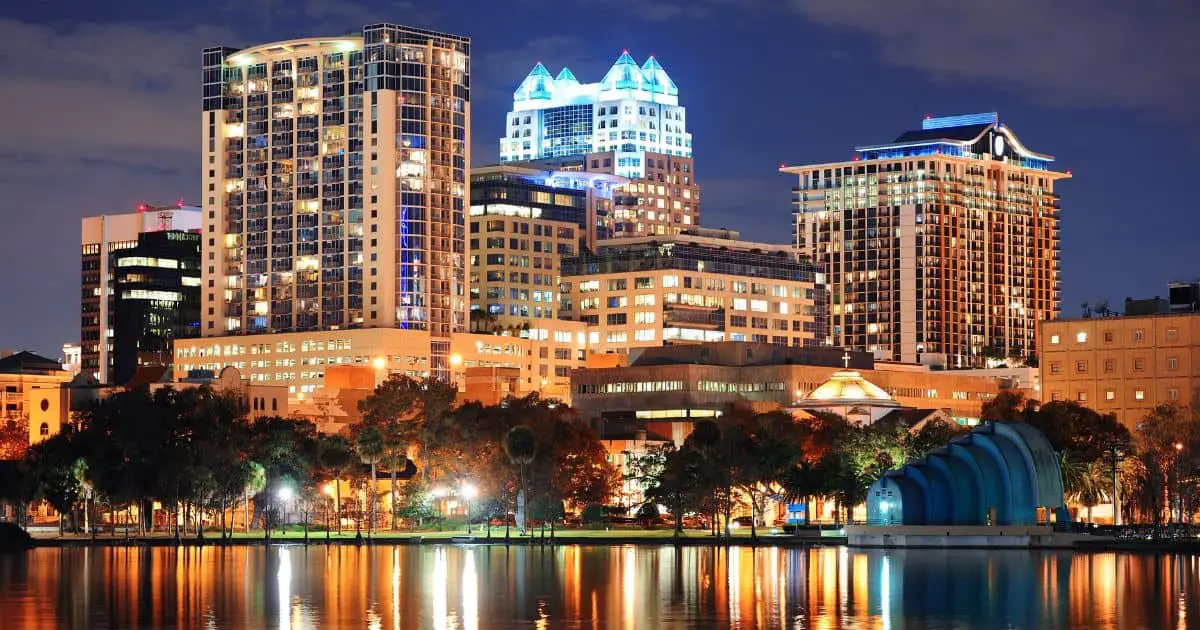 Excited for Fall? Check Out the Best Family-Friendly Orlando Attractions!