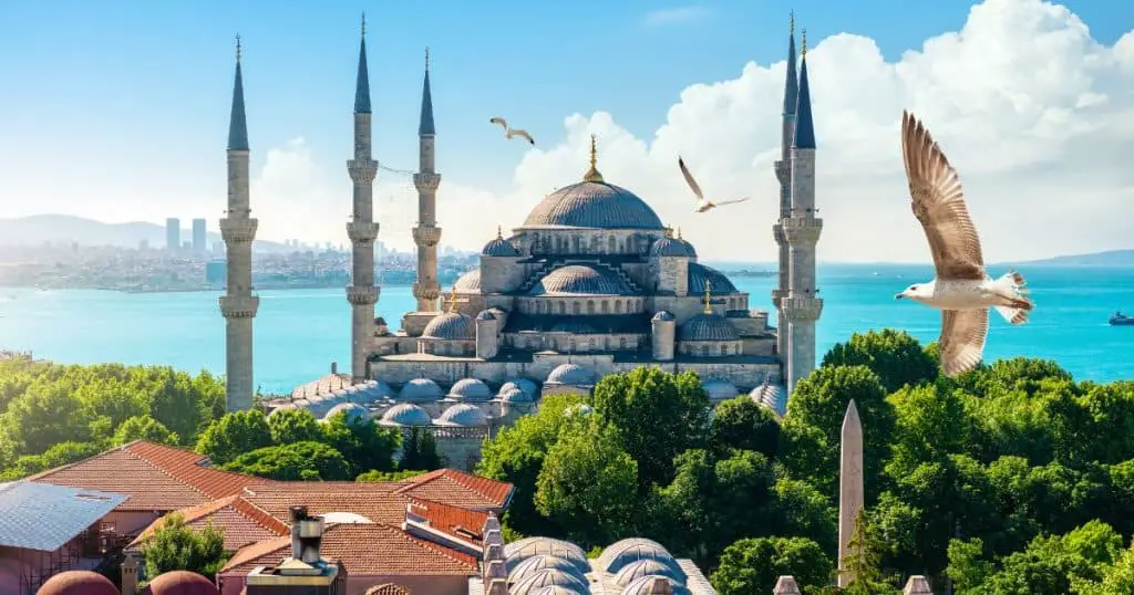 Exploring Istanbul - What to Do in Turkey for 3 Days