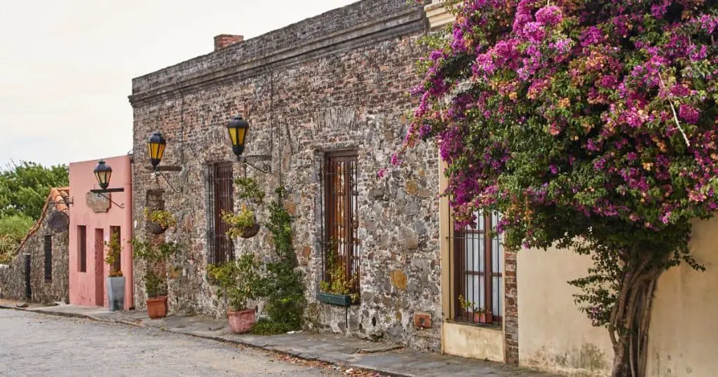 Historical Journey to Colonia del Sacramento - Day Trips from Buenos Aires